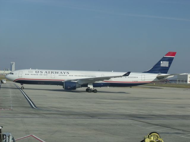 Airbus A330-300 (N274AY)