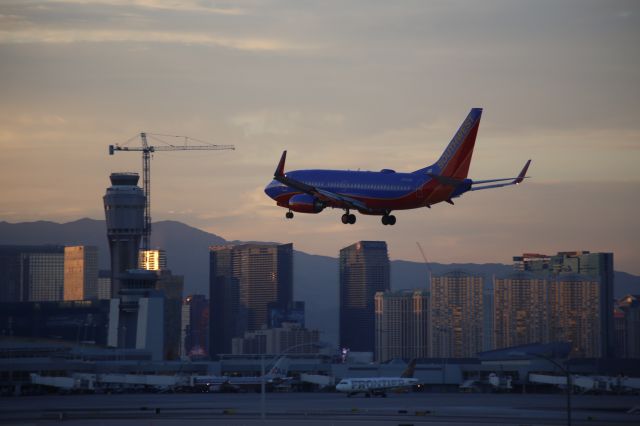 Boeing 737-700 (N732SW) - 737-7H4, 9 Nov 13