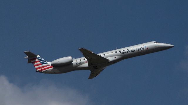 Embraer ERJ-145 (N620AE)