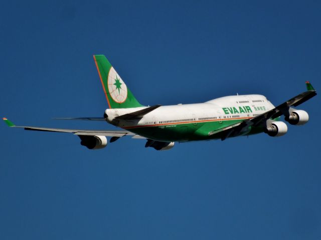 Boeing 747-400 (B-16409)