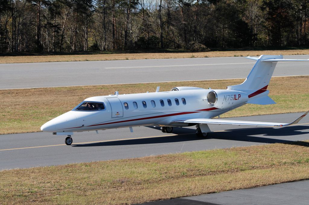 Bombardier Learjet 75 (N751LP)