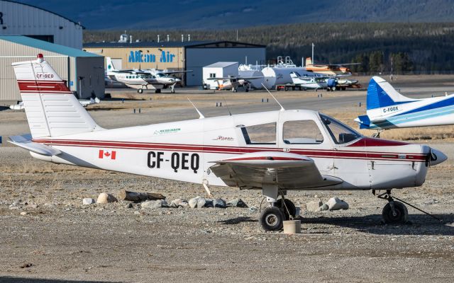 Piper Cherokee (C-FQEQ)