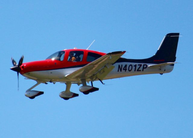 Cirrus SR-22 (N401ZP) - At Shreveport Regional. 2014 Cirrus SR-22T