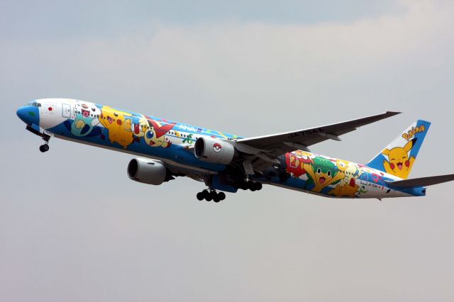 Boeing 777-200 (JA754A)