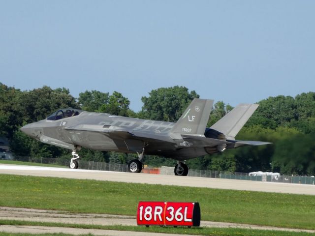 Lockheed F-35C (11-5037)