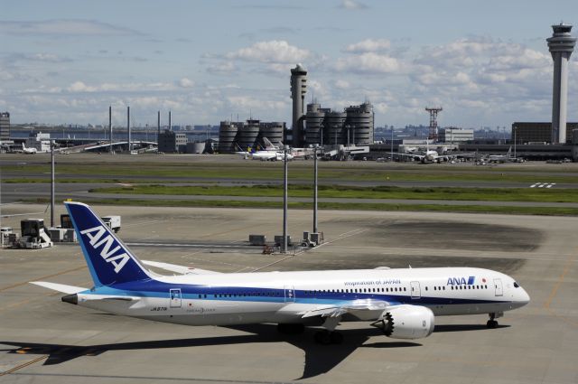 Boeing 787-9 Dreamliner (JA871A) - Taxing at Tokyo Haneda Intl Airport on 2016/09/09