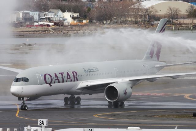 Airbus A350-900 (A7-ALF)