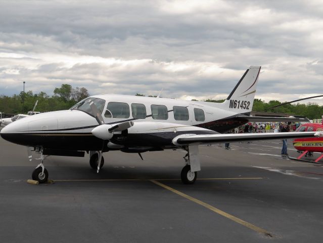 Piper Navajo (N61452) - Manassas Air Show 2016