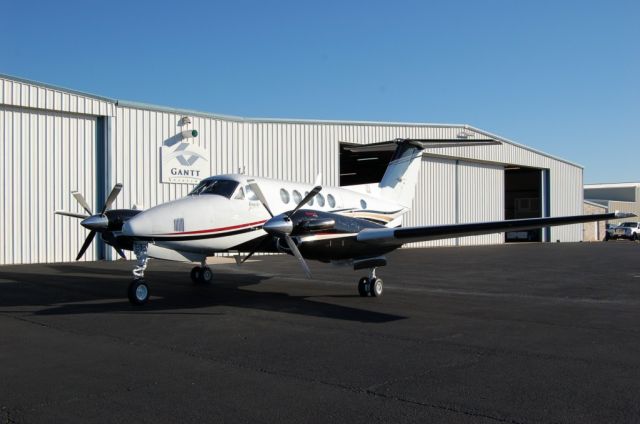 Piper Aerostar (N630JG) - King Air 200