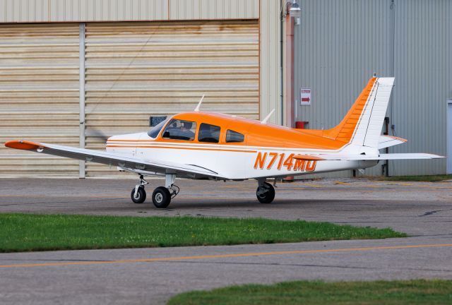 Piper Cherokee (N714MD)