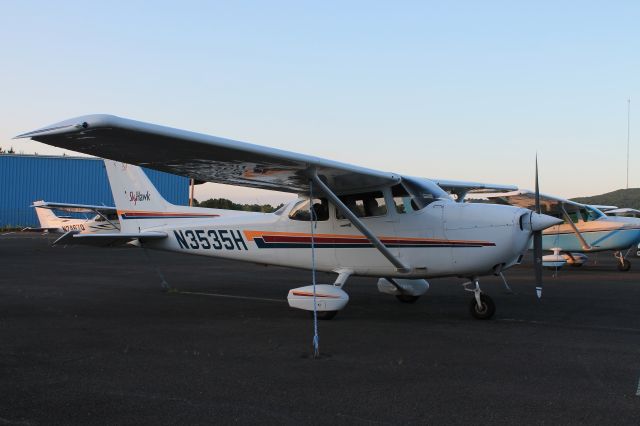 Cessna Skyhawk (N3535H)