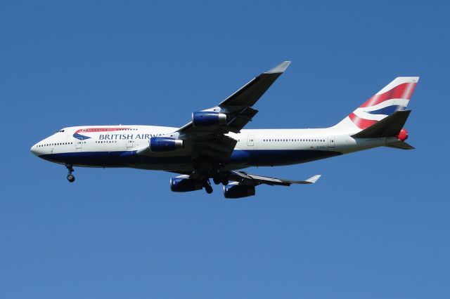 Boeing 747-400 (G-CIVX)