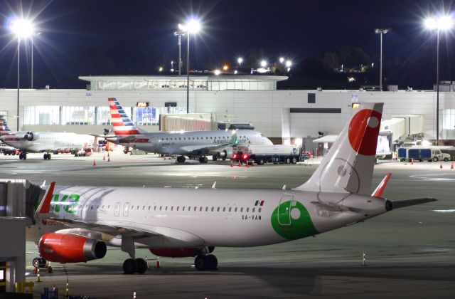 XA-VAW — - Viva A320 sitting at its gate before its flight to Cancun.