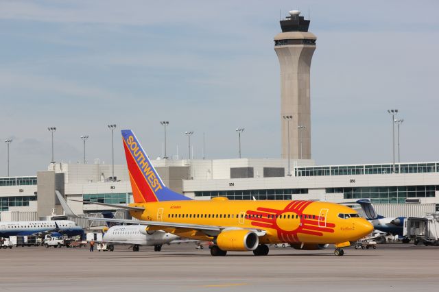 Boeing 737-700 (N781WN)