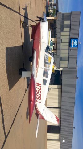 Piper Cherokee (N7508J)