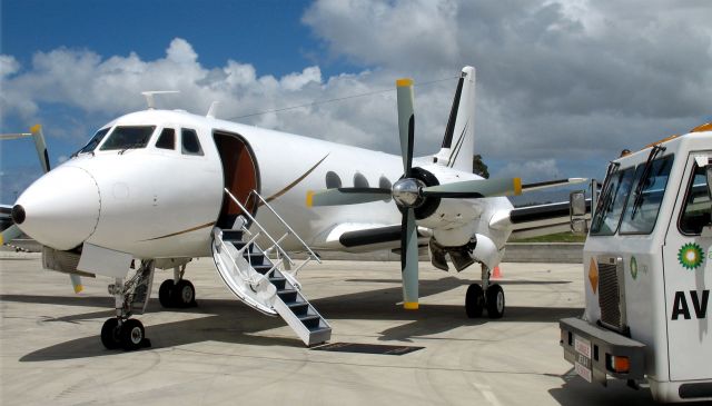 Grumman Gulfstream 1 (ZS-JIS) - Refuelling for a flight FACT to FALA