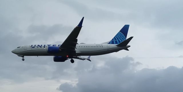 Boeing 737 MAX 8 (N27261) - United B38M Together Sticker arriving into BZE from IAH.