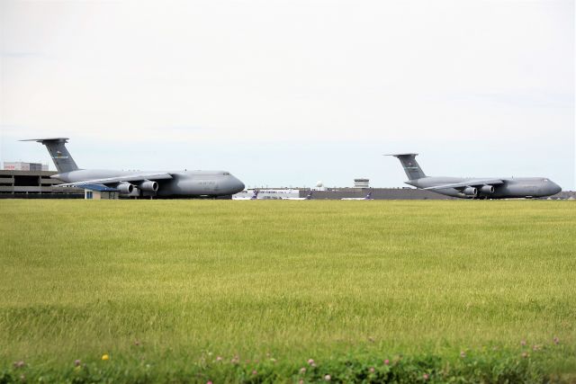 LOCKHEED C-5 Super Galaxy (85-0003) - along with sister ship 85-0007