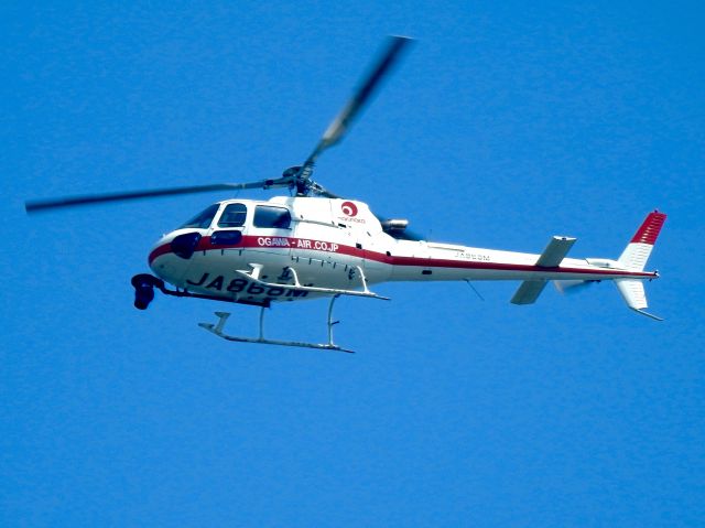 Eurocopter AS-350 AStar (JA868M)