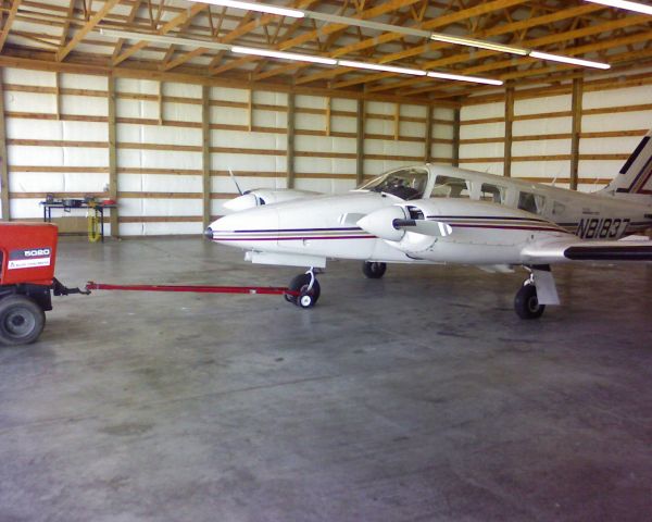 Piper Seneca (N81837)