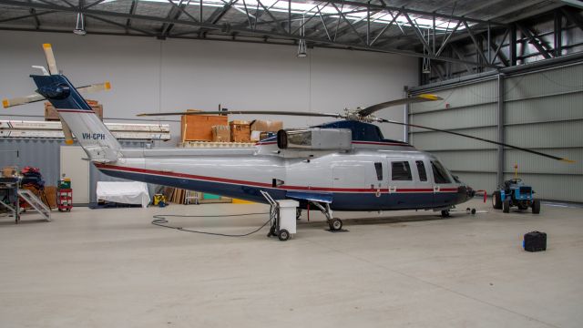 Sikorsky S-76 (VH-CPH)