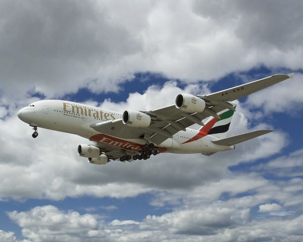 Airbus A380-800 (A6-EDD) - Emirates on Finals