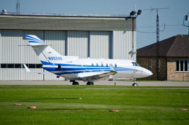 Hawker 800 (N955SE)