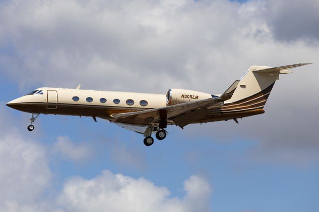 Gulfstream Aerospace Gulfstream IV (N305LM)