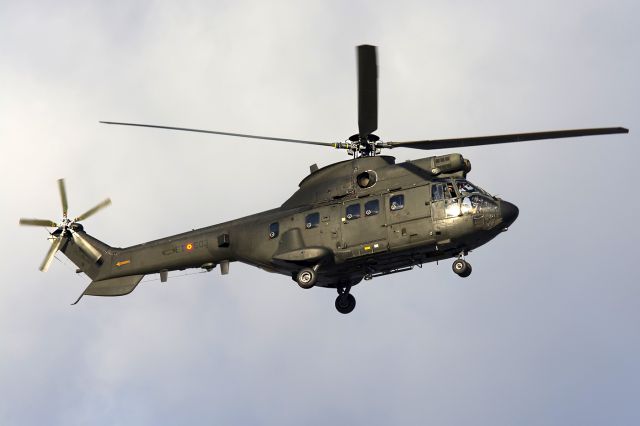 TUSAS Cougar (HU2105) - Muelle de Santa Cruz de Tenerifebr /03/06/2017br /AIRSHOW: -Celebration of the Day of the Spanish Armed Forces in the Plaza of Spain in Santa Cruz de Tenerife, with the participation of five helicopters and three F18s.-