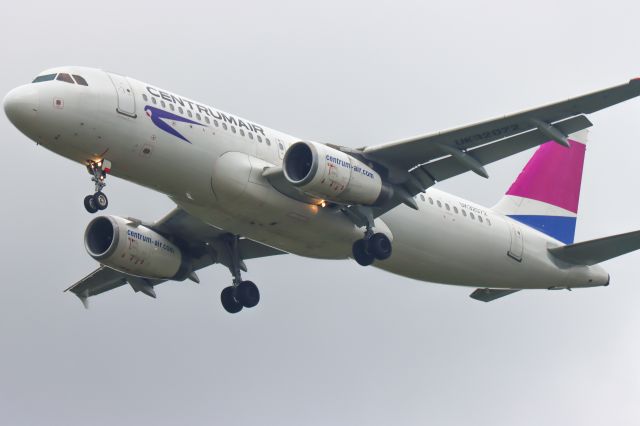 Airbus A320 (UK-32072)