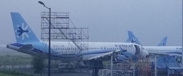 Airbus A320 (XA-ILY)