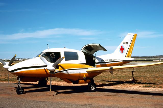 Beechcraft Super King Air 200 (VH-FDB) - ROYAL FLYING DOCTOR SERVICE - BEAGLE B206-2 - REG : VH-FDB - BROKEN HILL AIRPORT NSW. AUSTRALIA - YBHI 5/11/1978