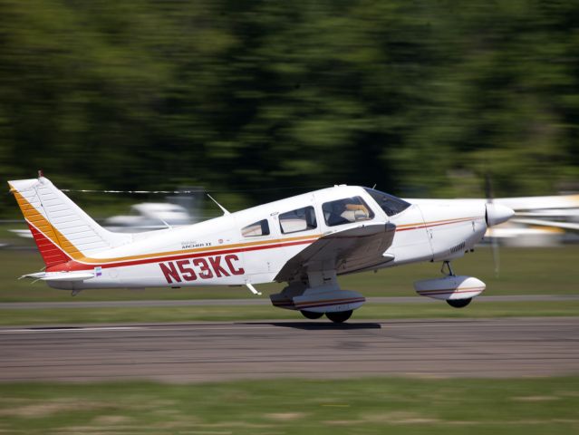 Piper Cherokee Arrow (N53KC) - Take off runway 08.