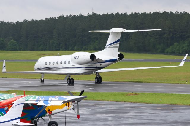 Gulfstream Aerospace Gulfstream V (N13J)