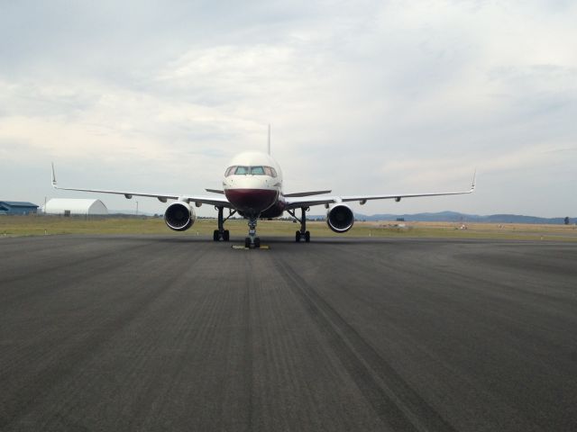 Boeing 757-200 (N770BB)