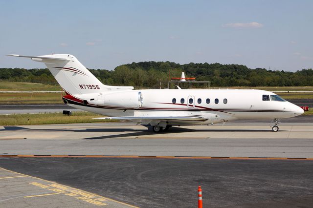 Hawker Beechcraft 4000 (N71956)