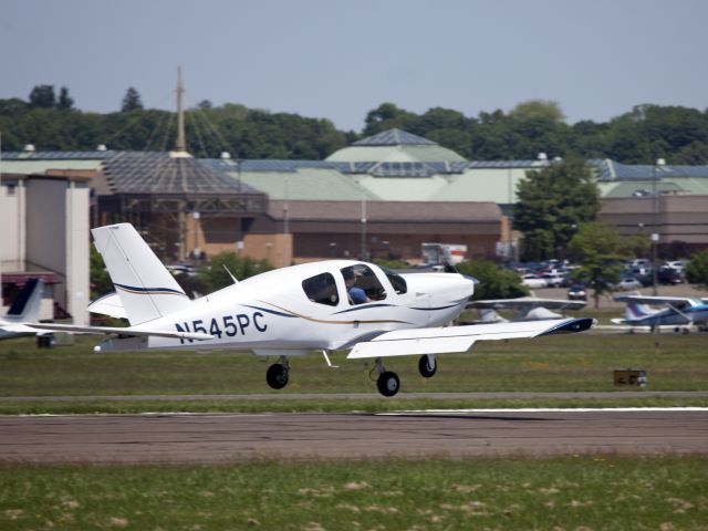 Socata TB-9 Tampico (N545PC) - Landing runway 08.