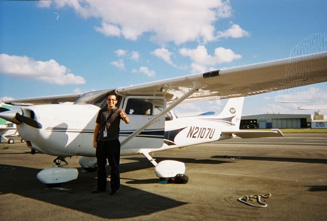 Cessna Skyhawk (N2107U) - Instructor Robert