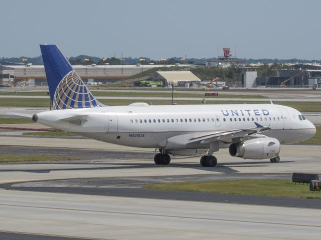 Airbus A319 (N820UA)