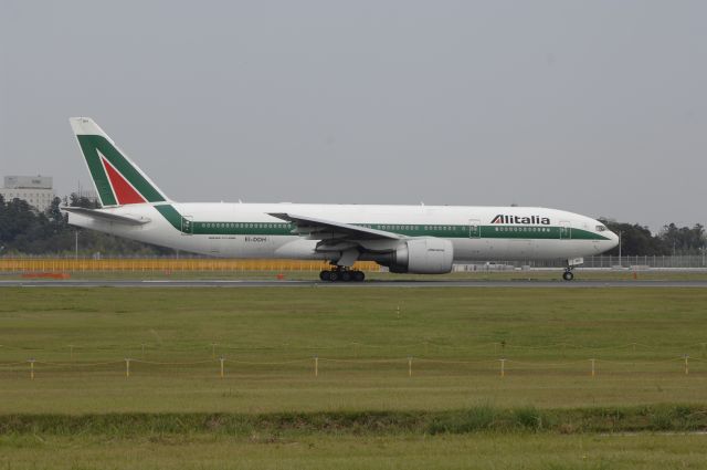 Boeing 777-200 (EI-DDH) - Departure at NRT Airport Runway 16R on 2011/10/8