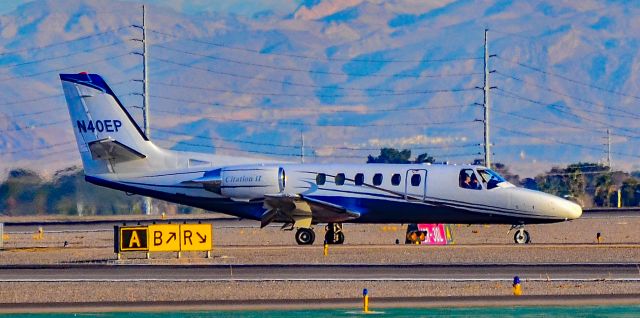 Cessna 551 Citation 2SP (N40EP) - N40EP 1989 Cessna 551 Citation 2SP s/n 5510617 - North Las Vegas Airport  KVGTbr /Photo: TDelCorobr /December 13, 2024