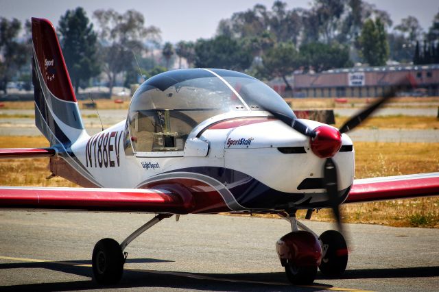 Experimental 100kts-200kts (N188EV) - Local Sport Star taxing in at Reid Hillview!