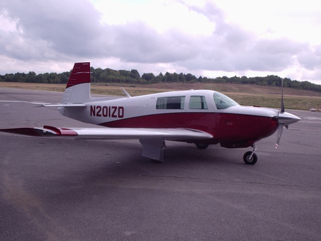 Mooney M-20 (N201ZD)