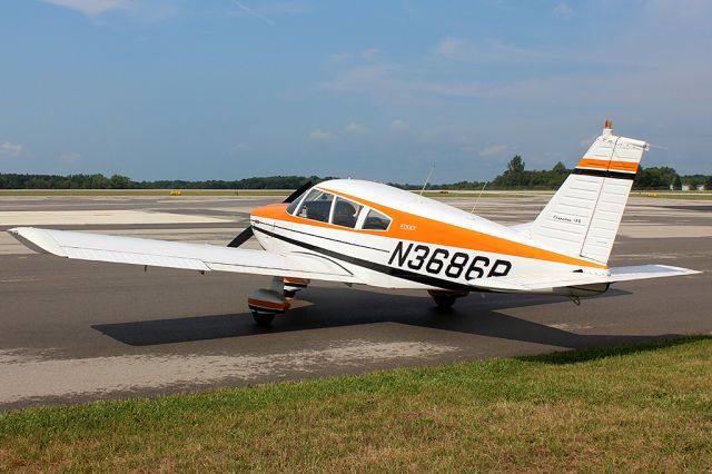 Piper Cherokee (N3686R)