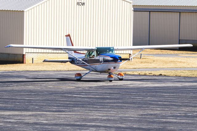 Cessna Skyhawk (N5405V)