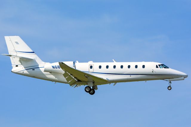 Cessna Citation Sovereign (N680JK) - What a gorgeous, sleek aircraft!