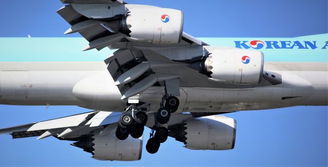 Boeing 747-400 (HL7610)