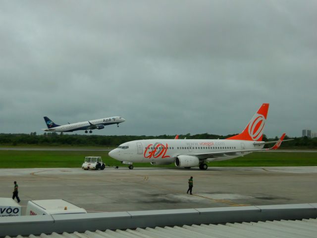 Boeing 737-700 (PR-GIH)