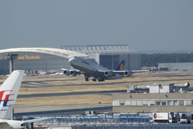 Boeing 737-800 (D-ABYH) - Lufthansa B747-830 cn37832 take off EDDF