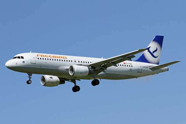 Airbus A320 (TC-FBO)